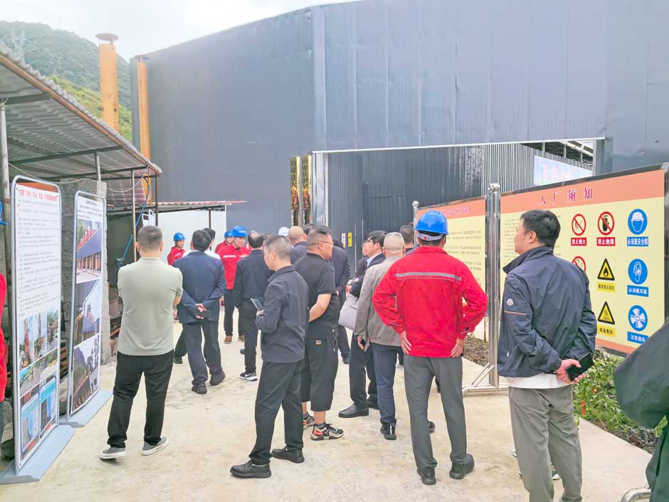 雲南省市領導視察香蕉草莓丝瓜向日葵视频18旗（qí）下大海子瓦斯發電（diàn）電站